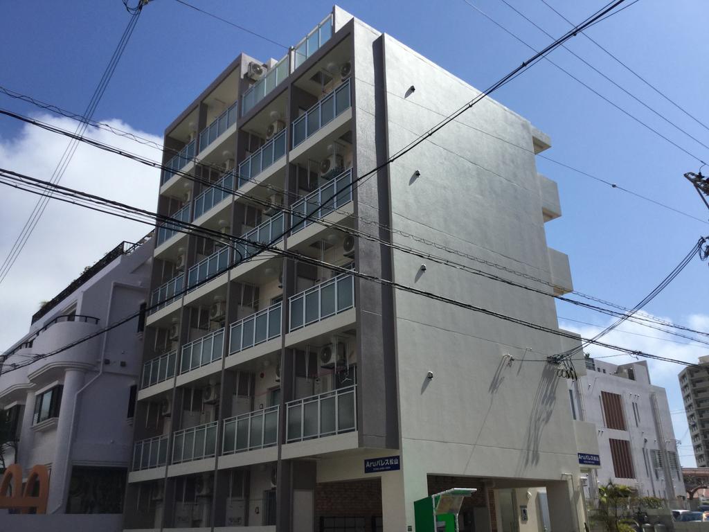 Aparthotel Mr.Kinjo In Kume Naha Exteriér fotografie